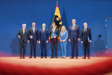 Gruppenbild nach Kabinettsumbildung