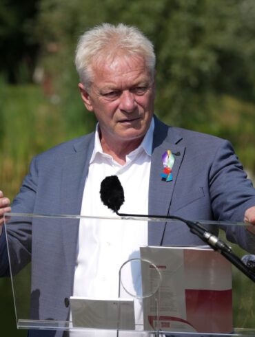 Minister Alois Rainer will das Heimatgefühl in allen Regionen stärken.