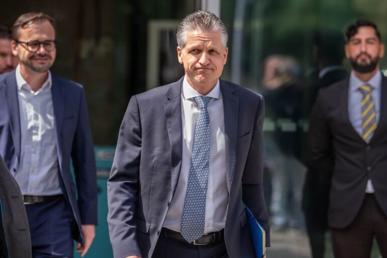 Kanzleramtschef Thorsten Frei sah nicht glücklich aus, als er das Konrad-Adenauer-Haus nach der Präsidiumssitzung verließ.