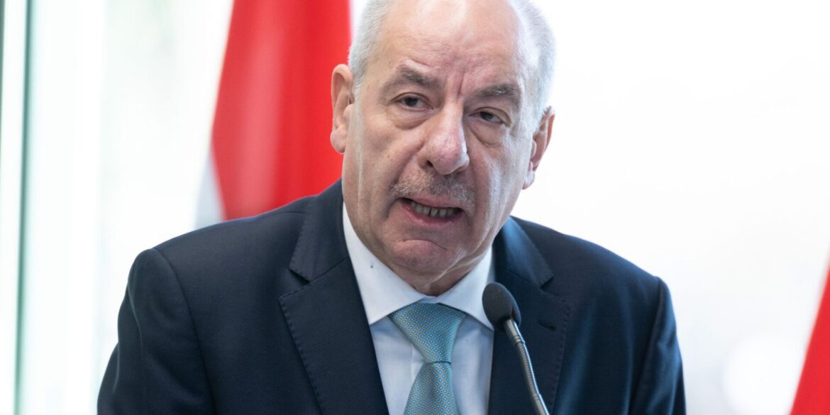 Ungarns Staatspräsident Tamas Sulyok macht den Weg frei für Verfassungsänderungen, die seine Absetzung beinhalten