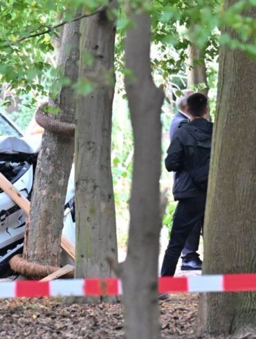 Bundesinnenminister Alexander Dobrindt äußerte sich am Tatort zum Ermittlungsstand.