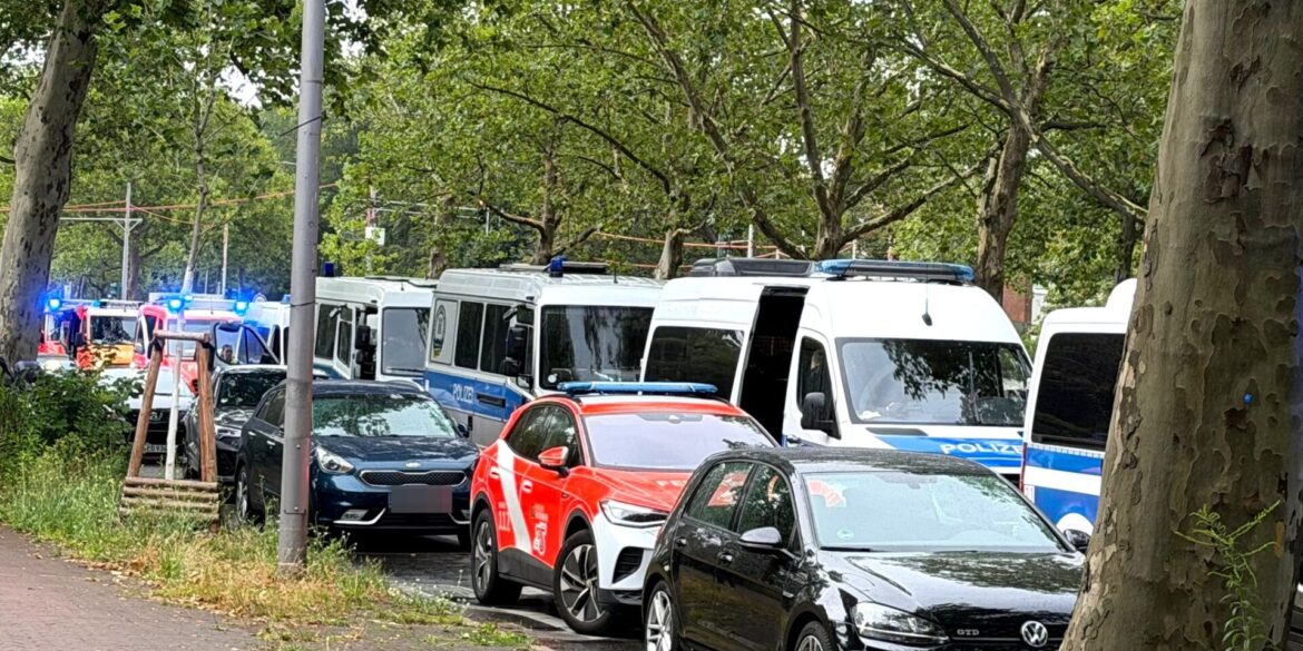 Der mutmaßliche Täter wurde bei einem Polizeieinsatz in Berlin-Spandau getötet.
