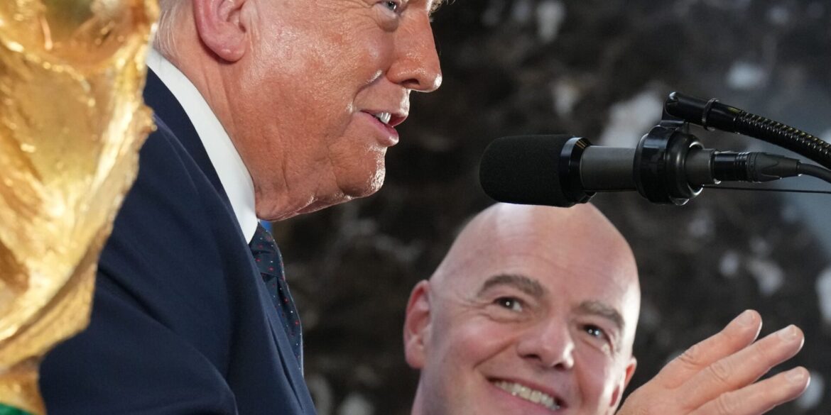 Voll des Lobes für die WM: US-Präsident Donald Trump (l.).