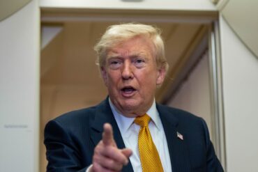 Kritiker werfen Trump vor, bei den Wahlen gezielt Chaos verursachen zu wollen. (Archivbild)