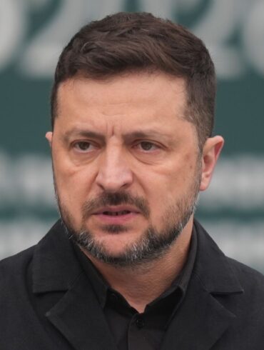 Der ukrainische Präsident Selenskyj fordert weitere Hilfe bei der Flugabwehr gegen die russischen Raketen. (Archivbild)