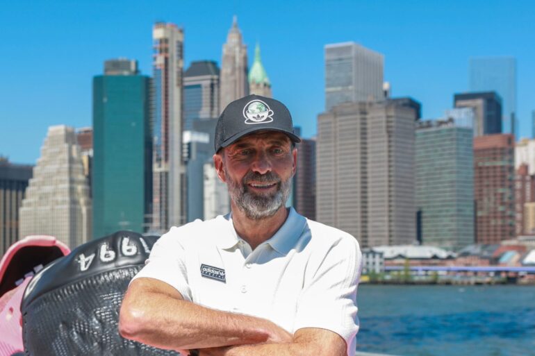 Die große Lösung: Jürgen Klopp vor der Skyline von New York. (Archivbild)