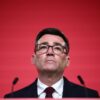 Hat heute einen Termin beim König: Großbritanniens neuer Premierminister Andy Burnham. (Archivbild)