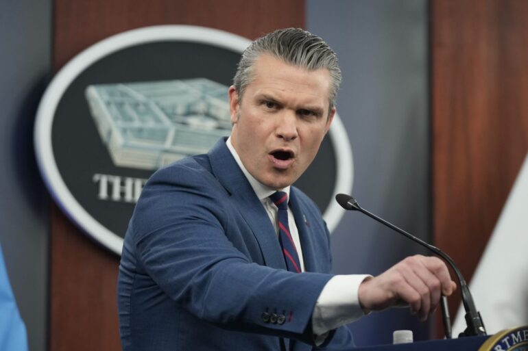 Soldaten ab 30 sollen künftig jährlich auf einen möglichen Testosteronmangel getestet werden - sagt US-Verteidigungsminister Pete Hegseth. (Archivbild)
