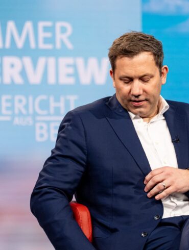 «Man kann sich gegenüber Putin nicht mit der schwarzen Null verteidigen», sagt der Finanzminister.