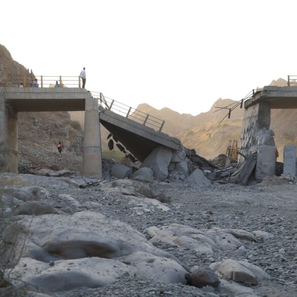 Im Süden Irans hat das US-Militär auch Brücken angegriffen.