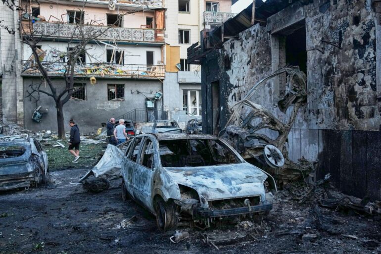Russland hat die ukrainische Hauptstadt Kiew erneut massiv mit Raketen angegriffen.