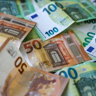 Beim Bundeshaushalt 2027 sind höhere Ausgaben geplant. (Symbolbild)