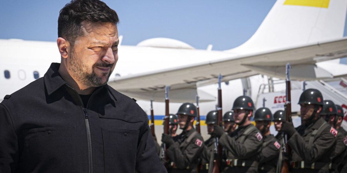 Der ukrainische Präsident Wolodymyr Selenskyj kann sich über ein neues Hilfsversprechen freuen.