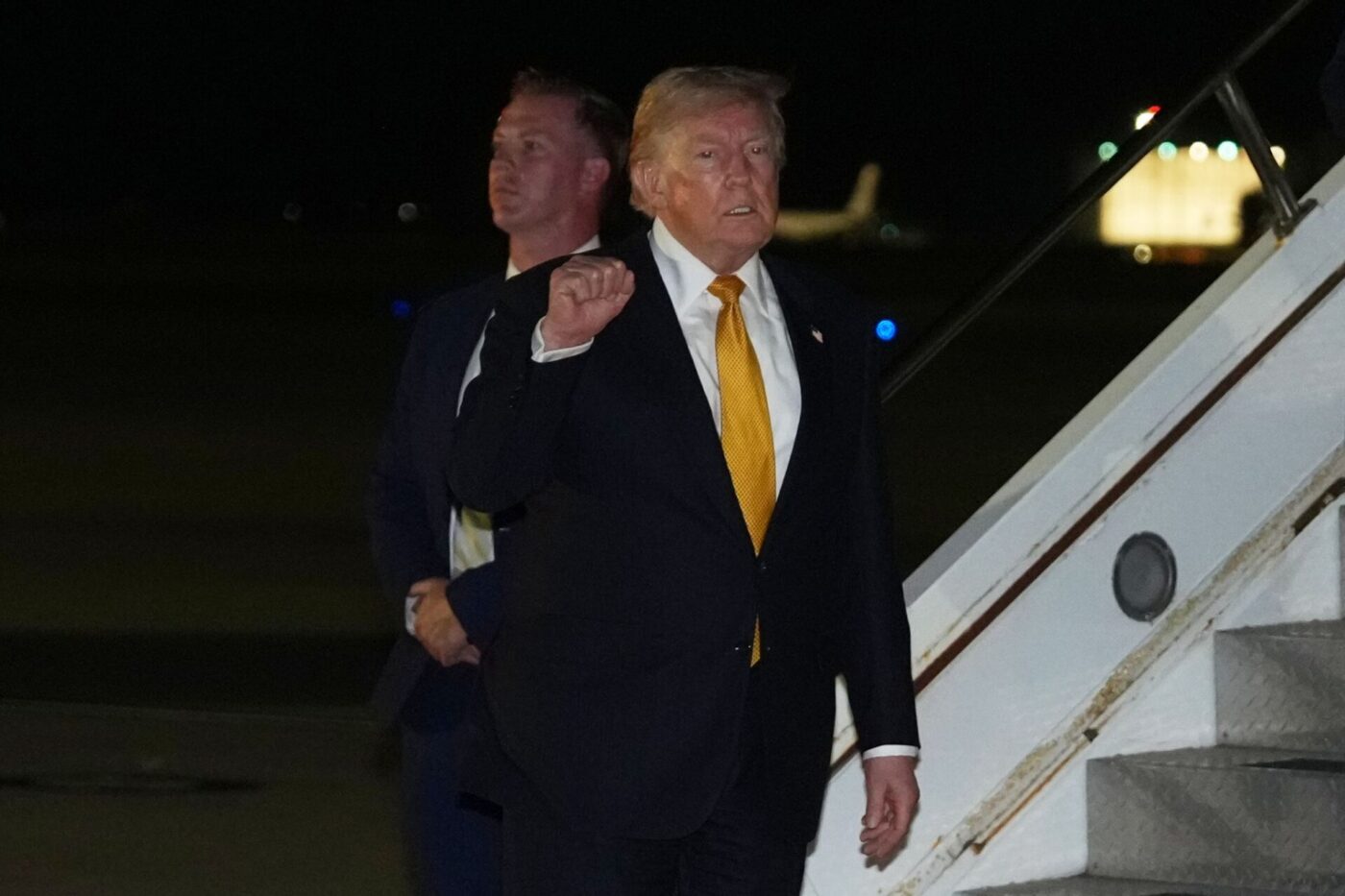 US-Präsident Trump stellt einen noch größeren Truppenabzug aus Europa in Aussicht.