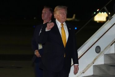 US-Präsident Trump stellt einen noch größeren Truppenabzug aus Europa in Aussicht.