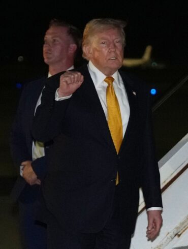 US-Präsident Trump stellt einen noch größeren Truppenabzug aus Europa in Aussicht.