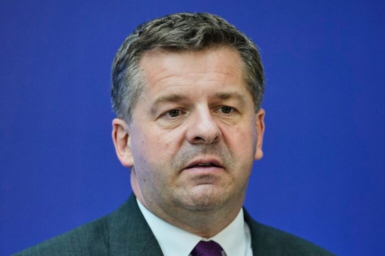 «Ich werde nicht zur AfD und nicht zur Linkspartei gehen und um Stimmen bitten», sagte Sven Schulze (CDU). (Archivbild)