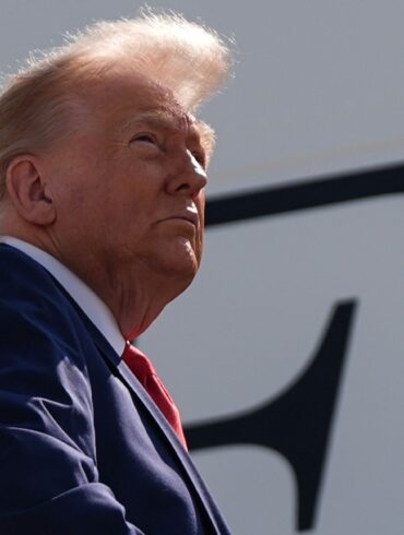 US-Präsident Trump droht dem Iran mit Konsequenzen für die Angriffe der Huthi-Miliz. (Archivbild)