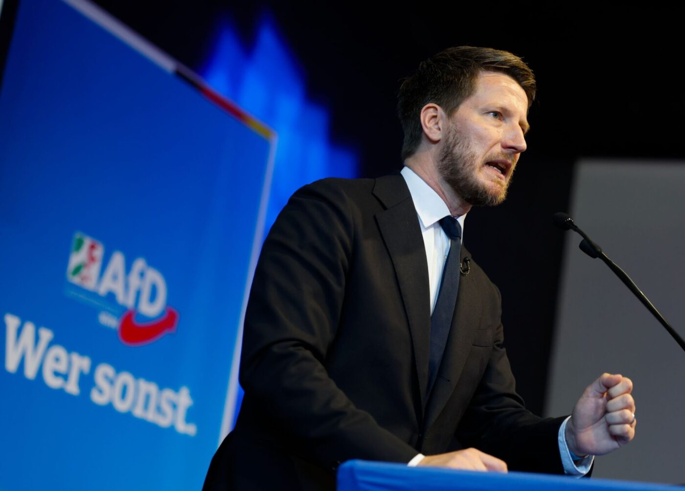 NRW-AfD-Chef Martin Vincentz stellte sich gegen Forderungen der AfD-Bundesspitze den Parteitag zur Bestimmung von Landtagswahlkandidaten abzubrechen und neu zu starten.