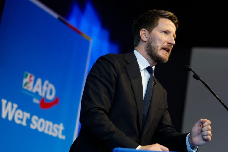 NRW-AfD-Chef Martin Vincentz stellte sich gegen Forderungen der AfD-Bundesspitze den Parteitag zur Bestimmung von Landtagswahlkandidaten abzubrechen und neu zu starten.