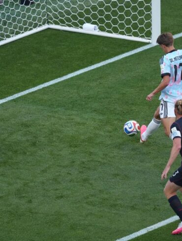 Belgien ging früh in Führung und gewann das Achtelfinale verdient.