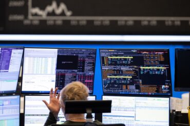 Der Dax ist auf einen Rekord gestiegen - auch dank der Euphorie um Künstliche Intelligenz (KI).
