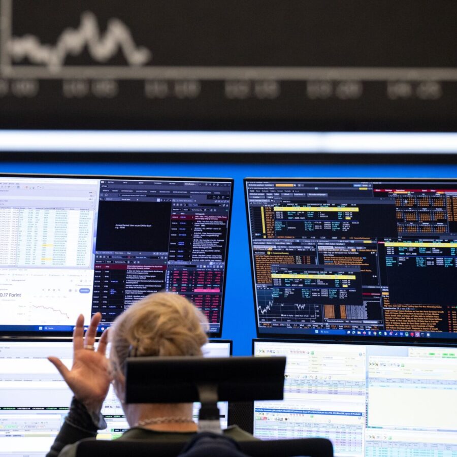 Der Dax ist auf einen Rekord gestiegen - auch dank der Euphorie um Künstliche Intelligenz (KI).