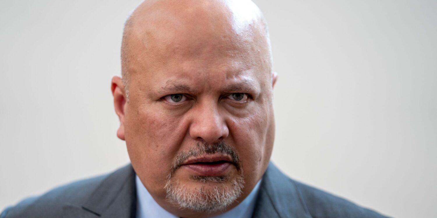 Auf die Suspendierung folgt die Entlassung: der ehemalige Chefankläger Karim Khan. (Archivbild)