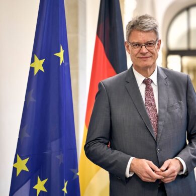 Auch Schnieders Nachfolger wird vor allem einen Schwerpunkt haben: die Krise bei der bundeseigenen Deutschen Bahn. (Archivbild)