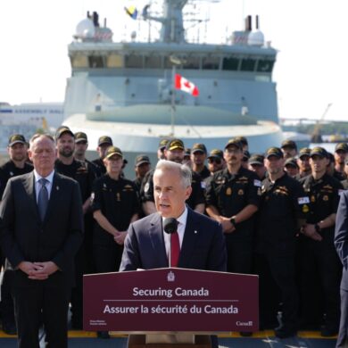 Kanadas Premier Carney verkündete die Entscheidung auf einer Militärbasis in Halifax.
