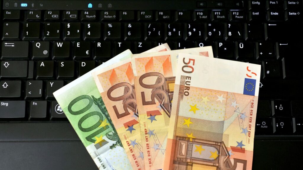 Mit den Jahren soll sich das Geld auf dem Anlagedepot anhäufen. (Symbolbild)