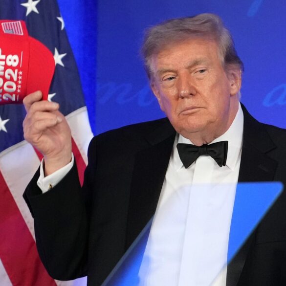 Trump lobte und tadelte die Medien.