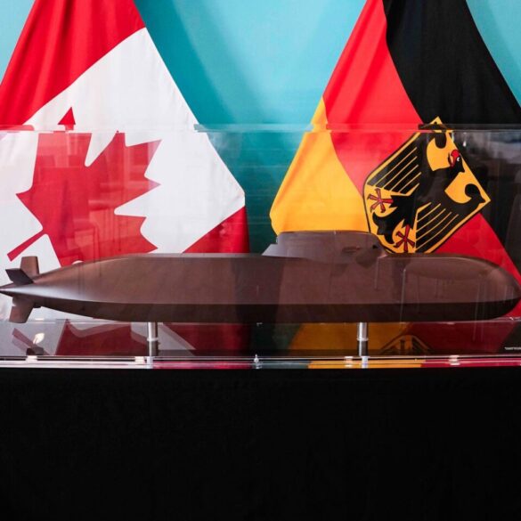 Der Kieler Marineschiffbauer TKMS baut zwei Dutzend U-Boote für Deutschland, Norwegen und Kanada.