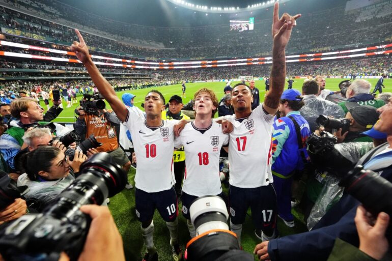 Der Jubel der Engländer war riesig nach diesem irren Spiel.