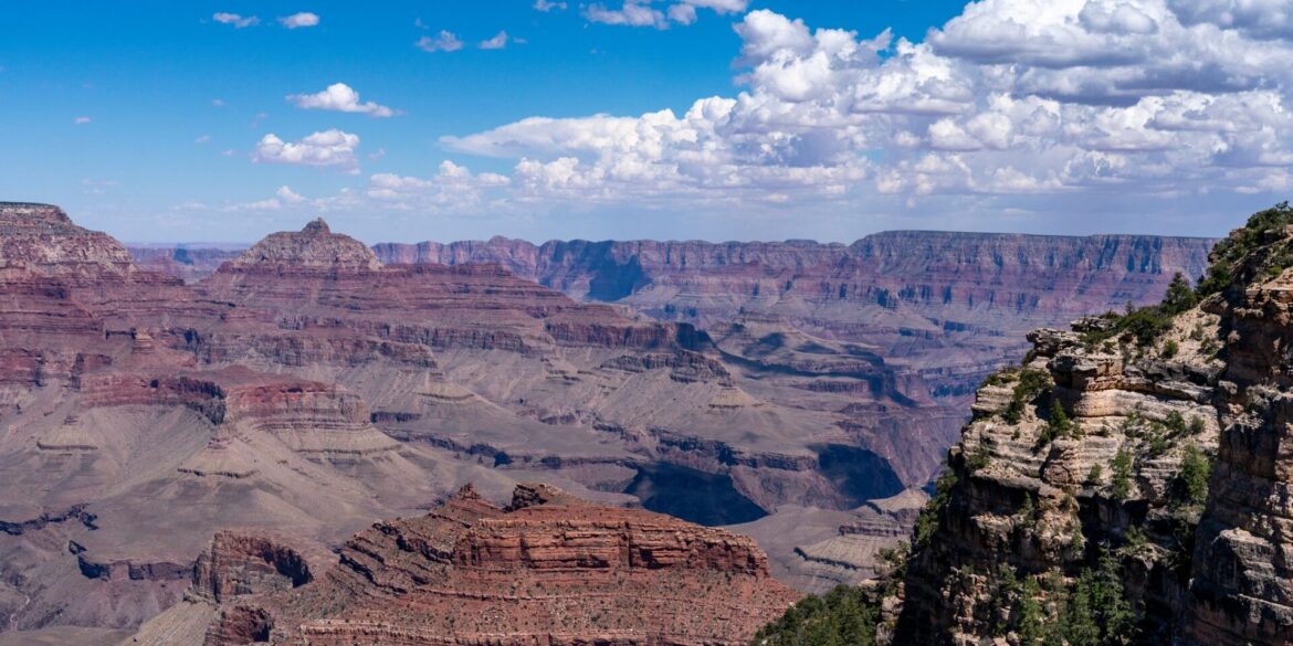 Im Grand Canyon werden nach Behördenangaben nach einer Sturzflut gut 20 Menschen vermisst. (Archivbild)