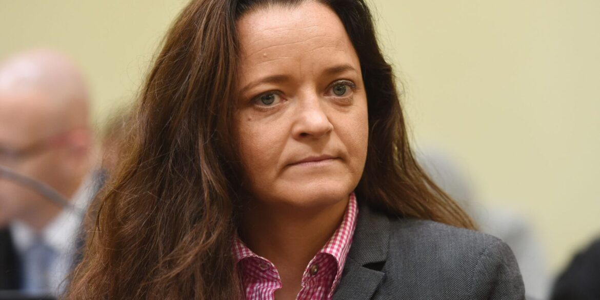 Beate Zschäpe will vorzeitig aus der Haft entlassen werden. (Archivbild)