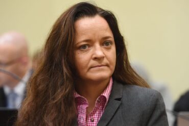 Beate Zschäpe will vorzeitig aus der Haft entlassen werden. (Archivbild)