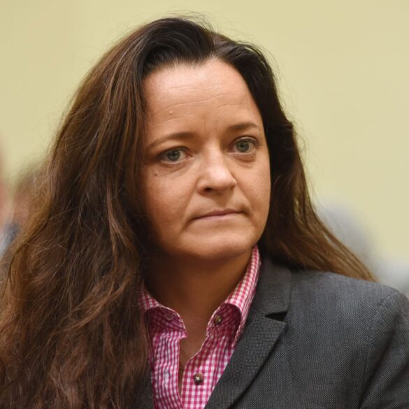 Beate Zschäpe will vorzeitig aus der Haft entlassen werden. (Archivbild)
