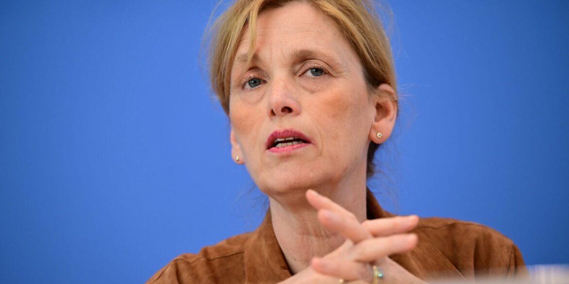 Familienministerin Prien will die Kinder- und Jugendhilfe neu ordnen. (Archivbild)