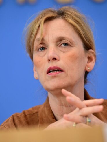 Familienministerin Prien will die Kinder- und Jugendhilfe neu ordnen. (Archivbild)