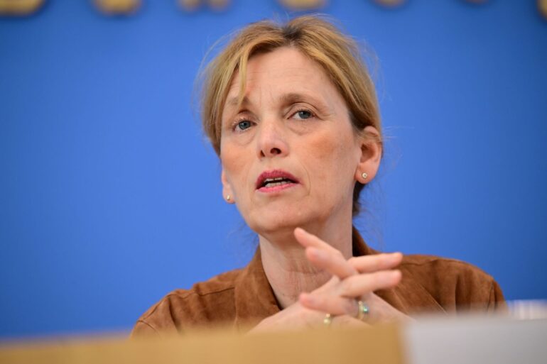 Familienministerin Prien will die Kinder- und Jugendhilfe neu ordnen. (Archivbild)