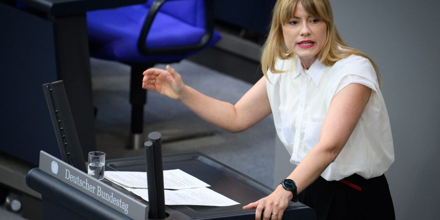 Linken-Politikerin Bünger stellt das Vorgehen der Behörden in Frage. (Archivbild)