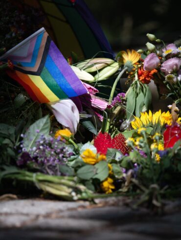 Der Terroranschlag auf den CSD hat eine Debatte ausgelöst.