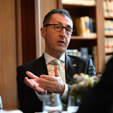 Cem Özdemir (Grüne) aus Baden-Württemberg ist der erste Ministerpräsident eines deutschen Bundeslandes mit Wurzeln in der Türkei. (Archivfoto)