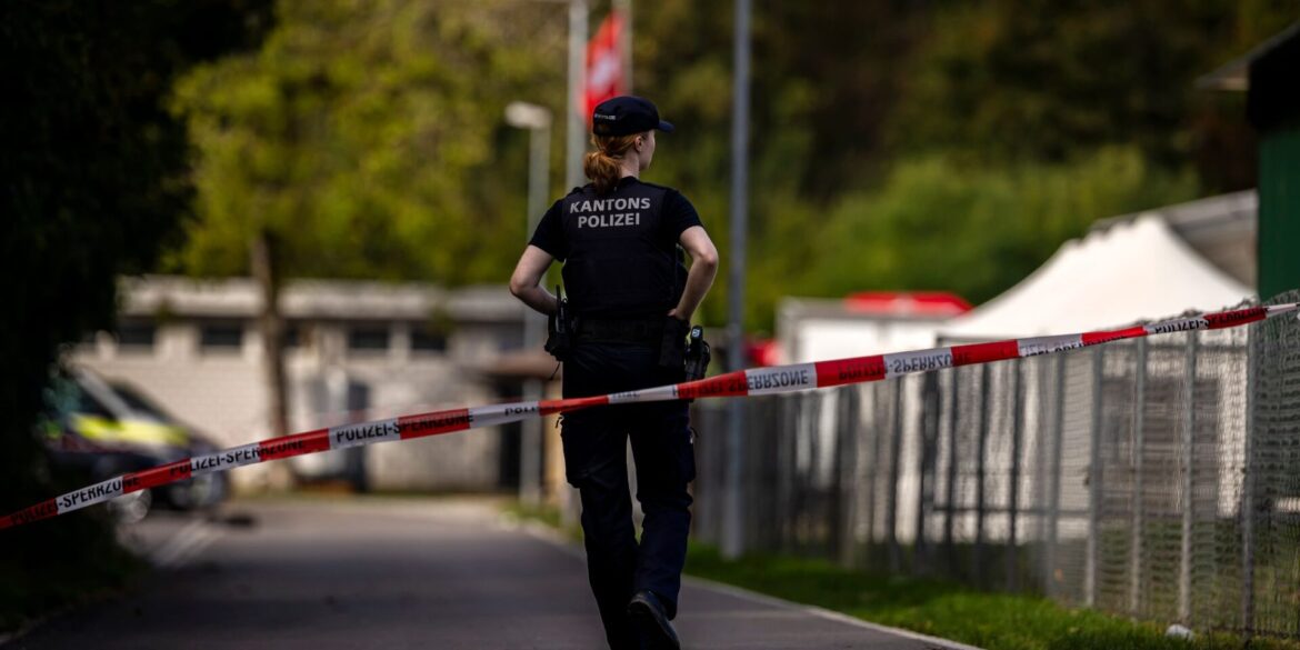 Ein 43-Jähriger Schweizer ist festgenommen worden.
