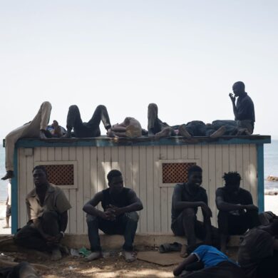 Etwa 50.000 Migranten schafften es in die spanische Exklave Ceuta, andere überlebten den Weg nicht.