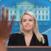 Die US-Regierungssprecherin Karoline Leavitt geht. (Archivfoto)