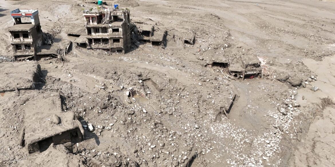 Erschreckendes Ausmaß der Zerstörung nach massiver Sturzflut in Nepal