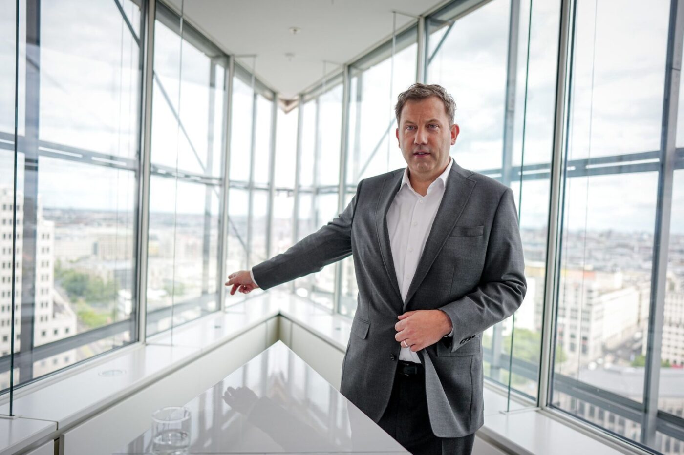 Klingbeil hält seinen Kurs an der SPD-Spitze für richtig.