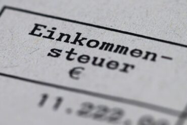 Unter anderem Profisportvereine müssen womöglich höhere Steuern zahlen. (Illustration)